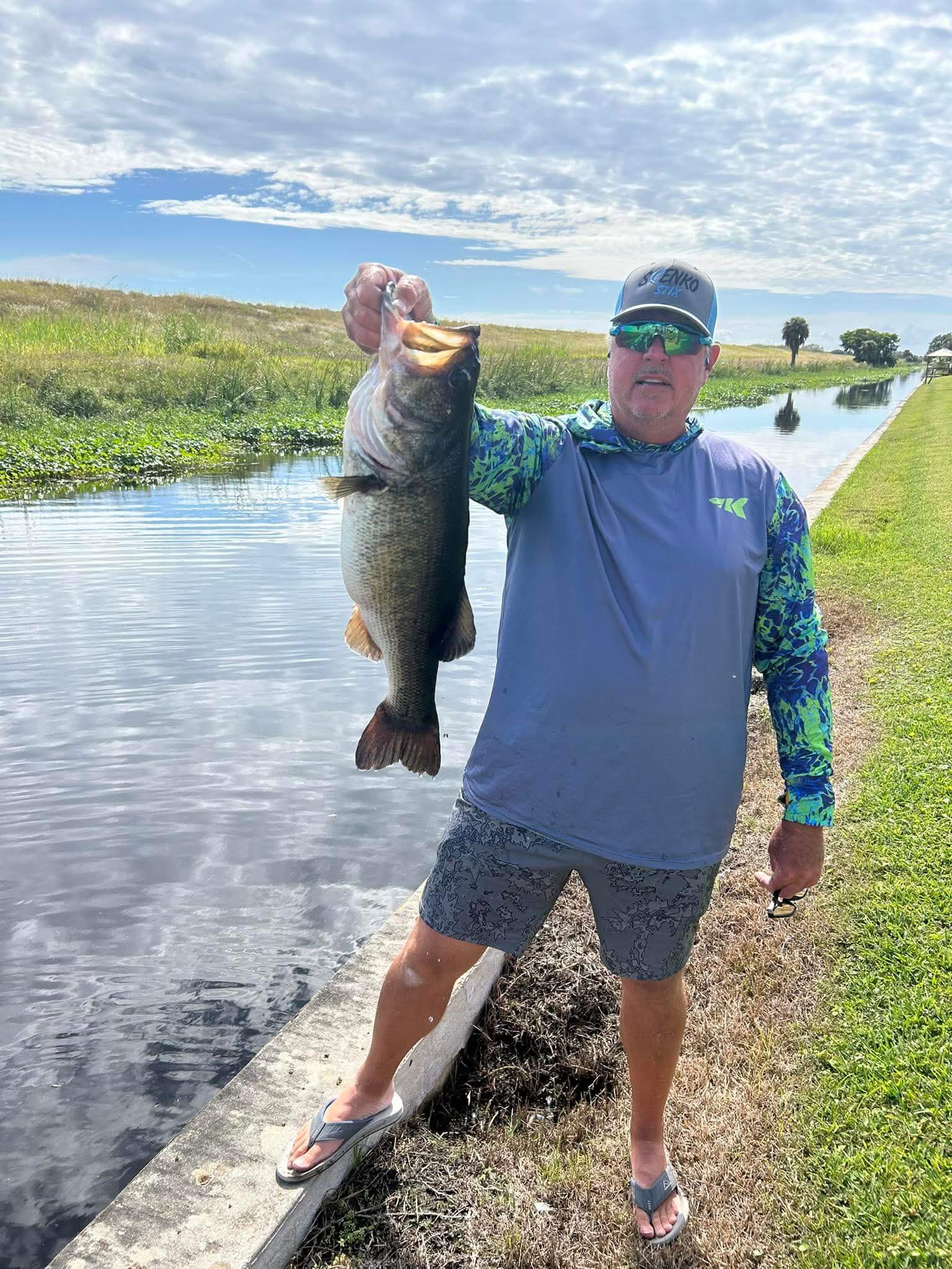 Entrance drive and sign for our Okeechobee, FL Mobile Home & RV Park