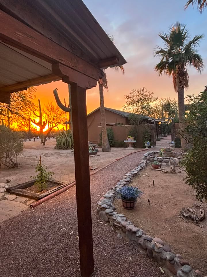 Enjoy the features of south at our Florence, Arizona inn
